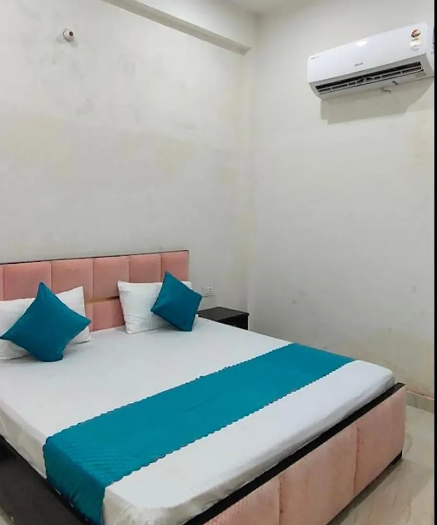 Bed & Breakfast Sky Heaven Stay Agra  India